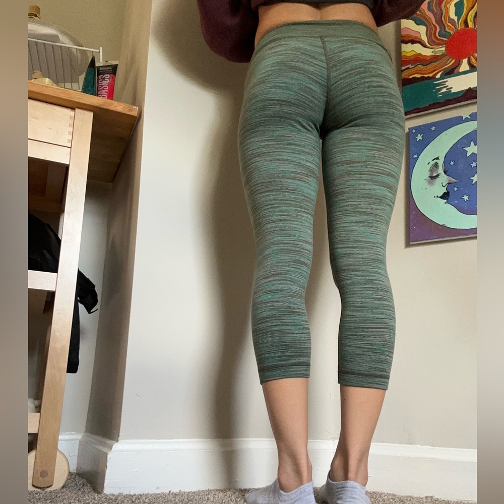 3/4 Lululemon Leggings